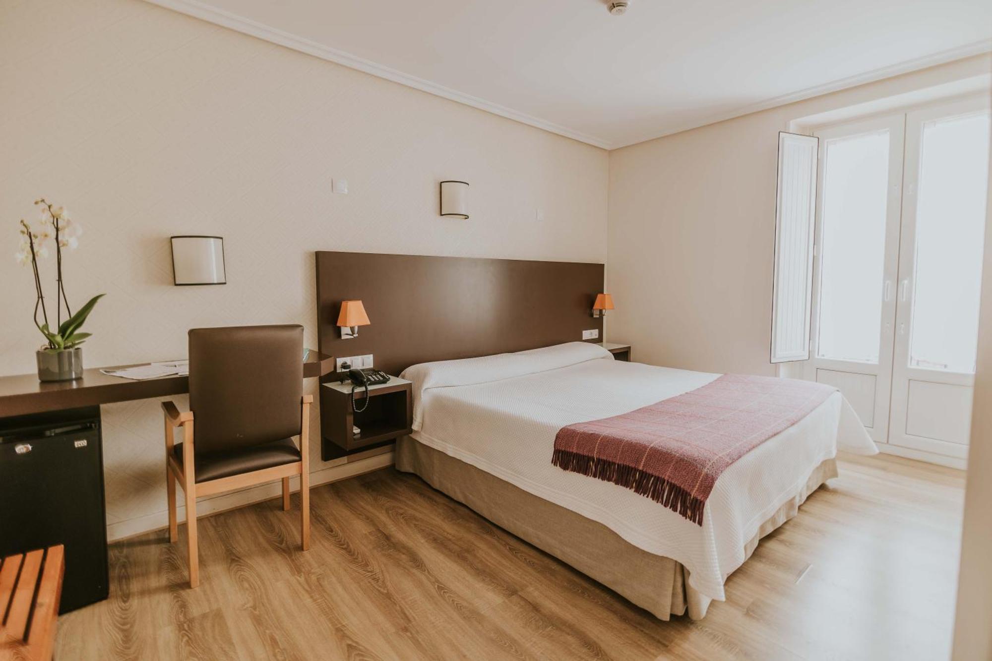 Hotel Arrope Haro Ngoại thất bức ảnh